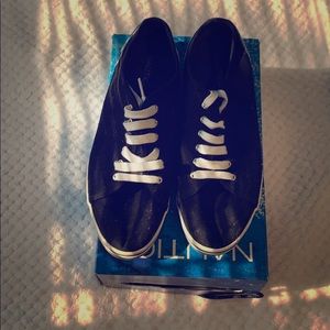 ✨WORN ONCE✨ Nautica Sneakers black size 10